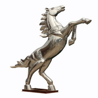 metal horse sculptur